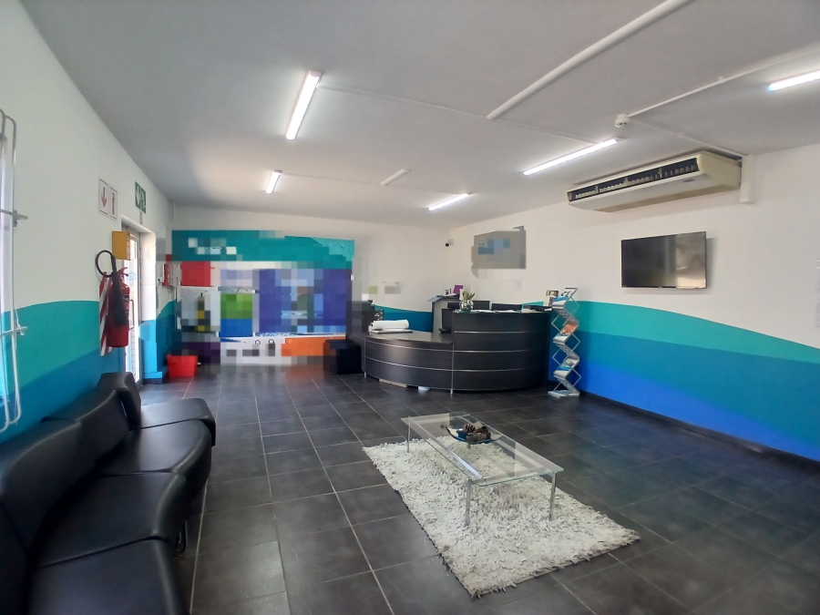 To Let commercial Property for Rent in Oos Einde North West